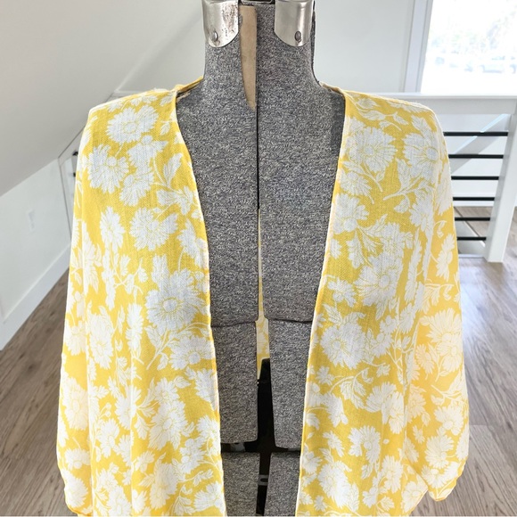 NWT LC Lauren Conrad yellow white floral bohemian tropical kimono beach coverup - Picture 3 of 11